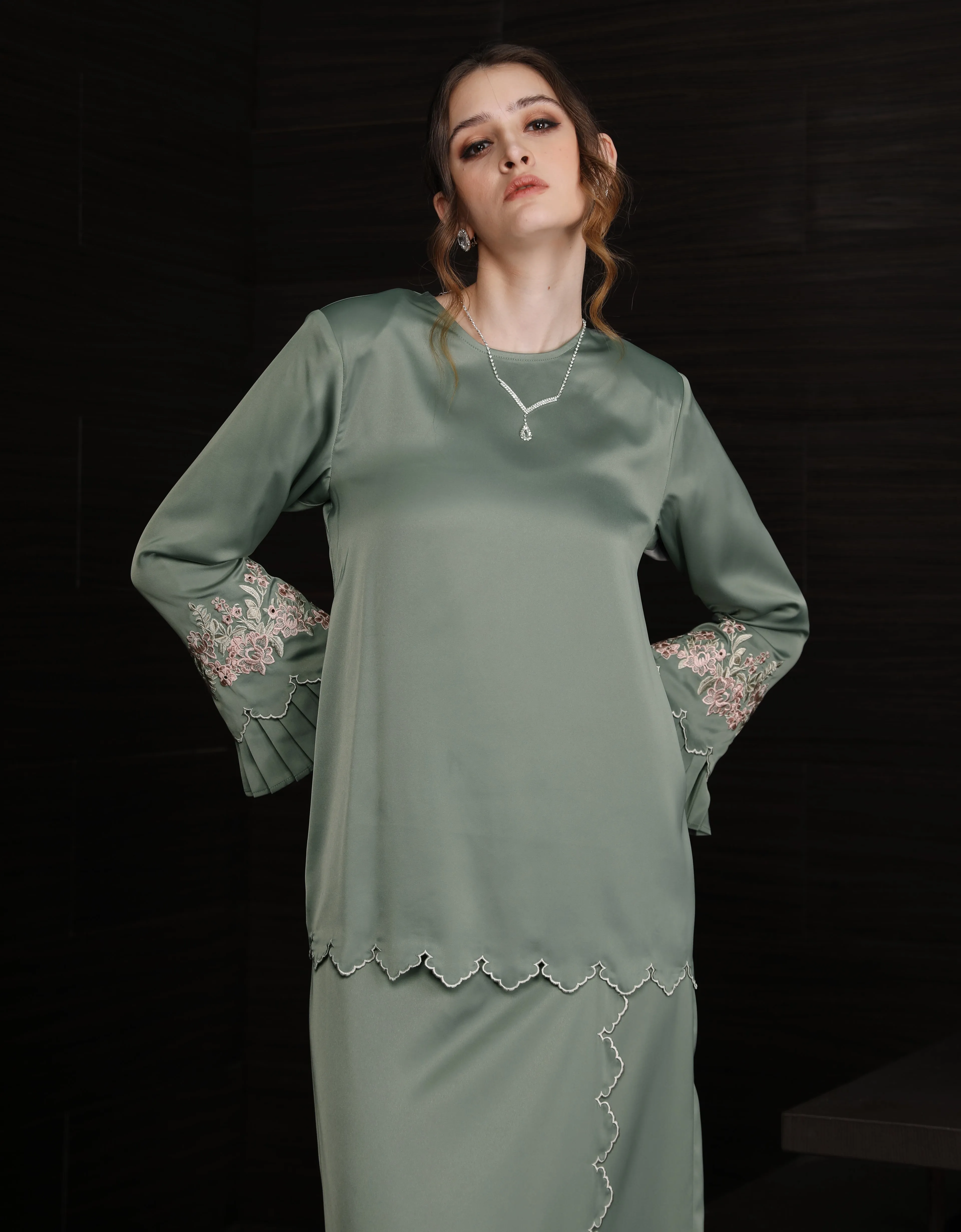 BAJU KURUNG KEDAH ZALEY (PICKLE GREEN)