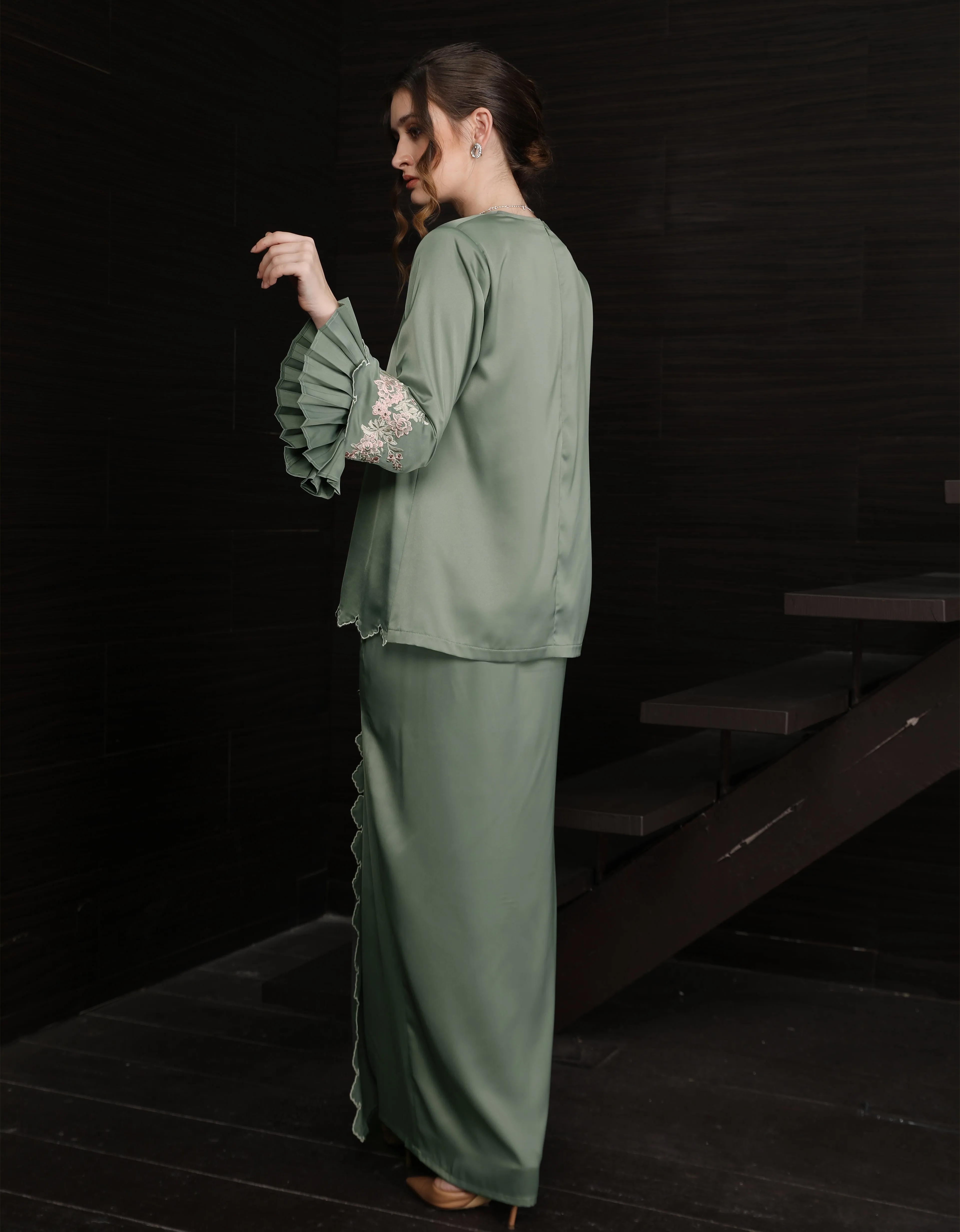 BAJU KURUNG KEDAH ZALEY (PICKLE GREEN)
