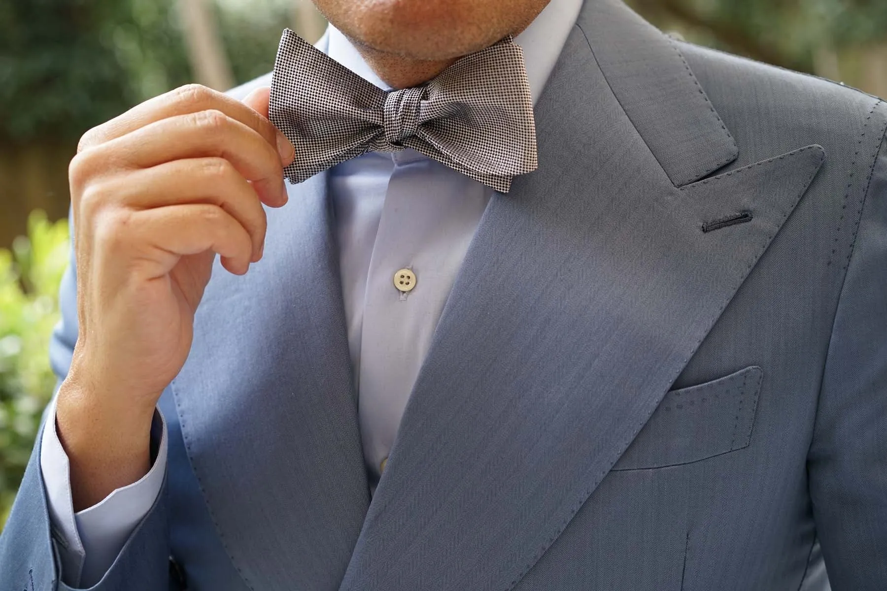 Black and White Small Dots Bow Tie Untied