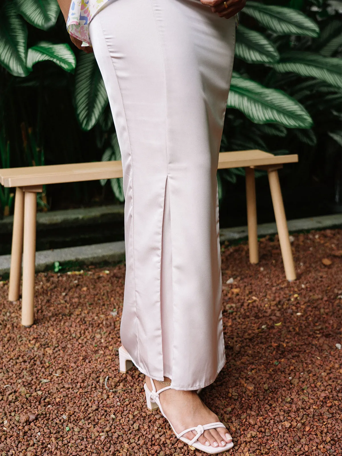 FAWN Set in White