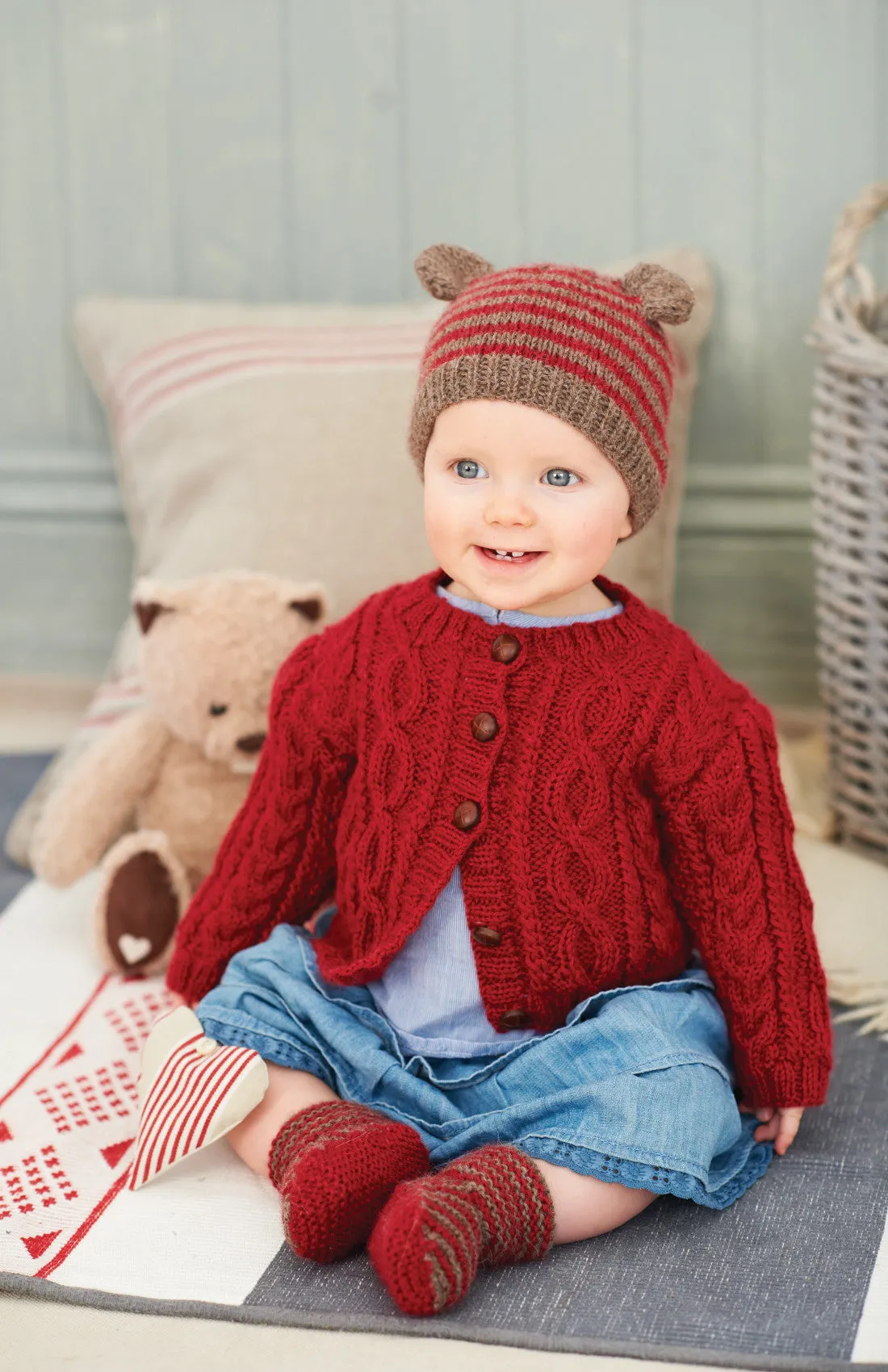 King Cole Baby Book 4 Knitting Book - Babies & Children to 7 Years