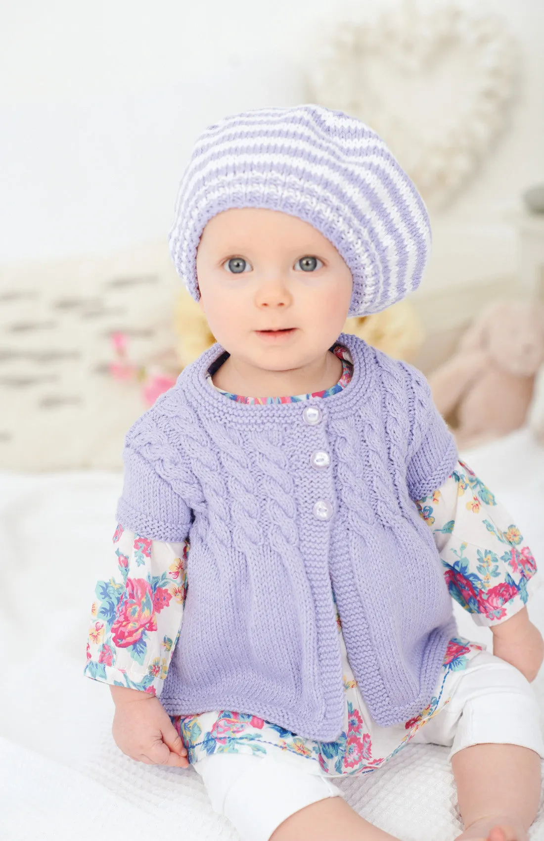 King Cole Baby Book 4 Knitting Book - Babies & Children to 7 Years