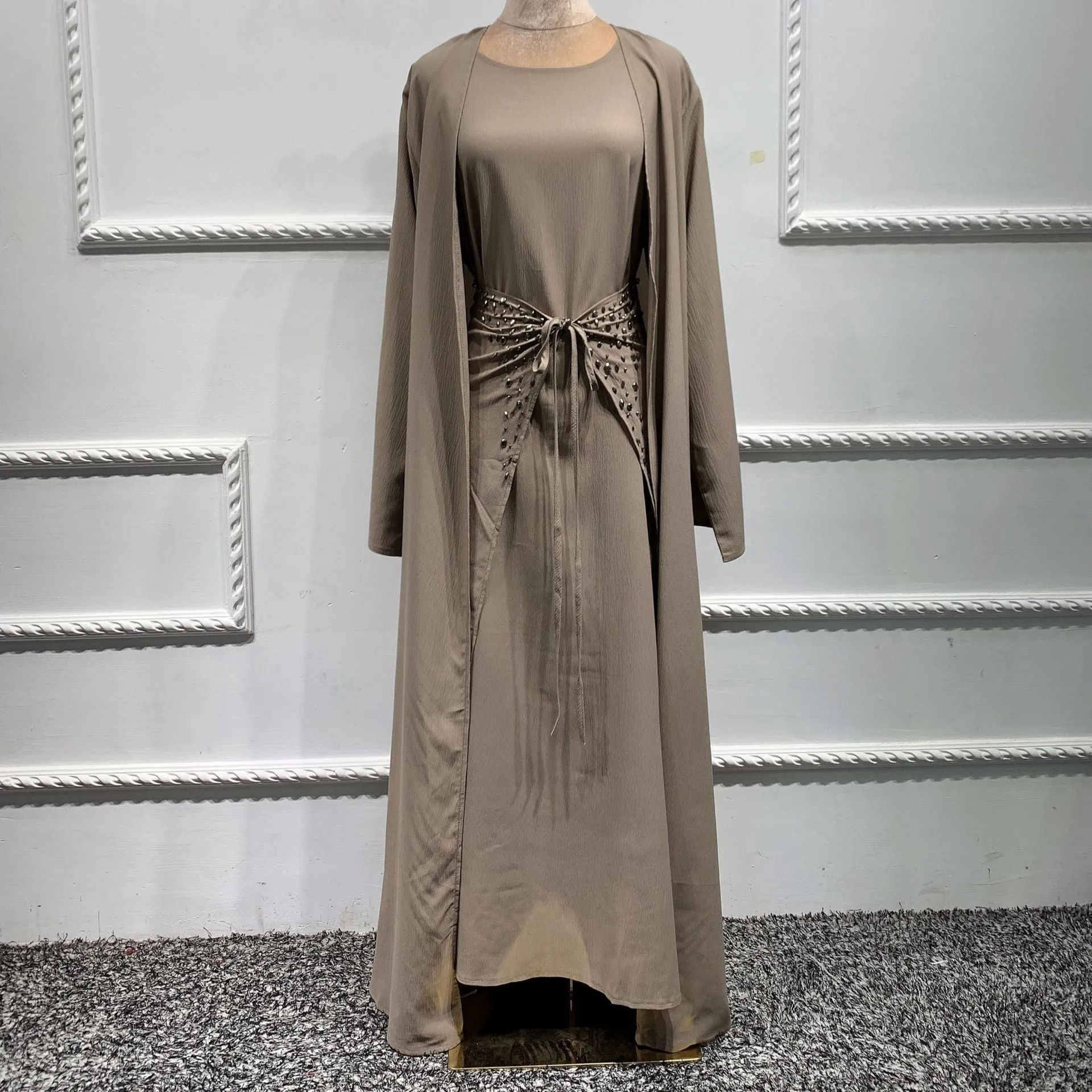 Middle East Dubai Solid Color Three-piece Suit