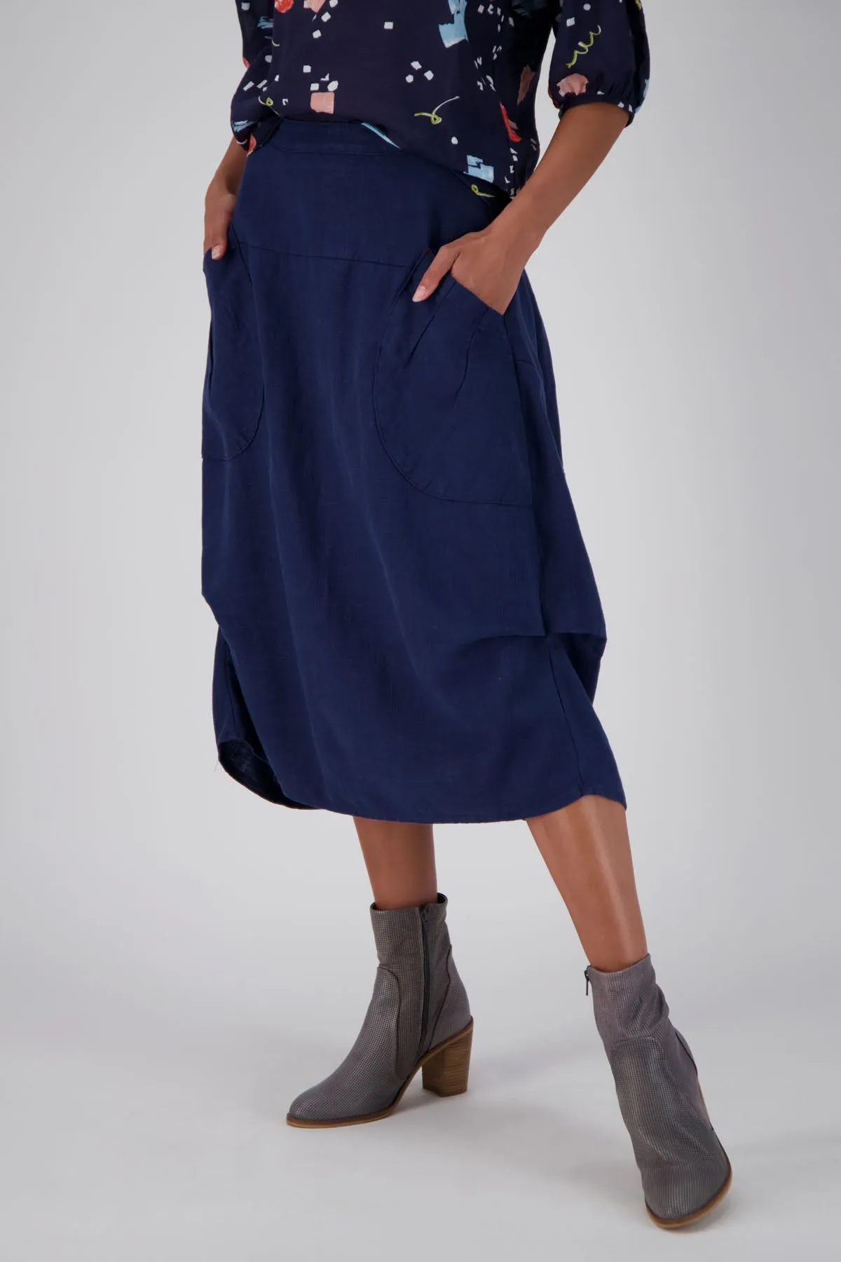 Milwaukee Fiesta Skirt Navy in Slub Linen