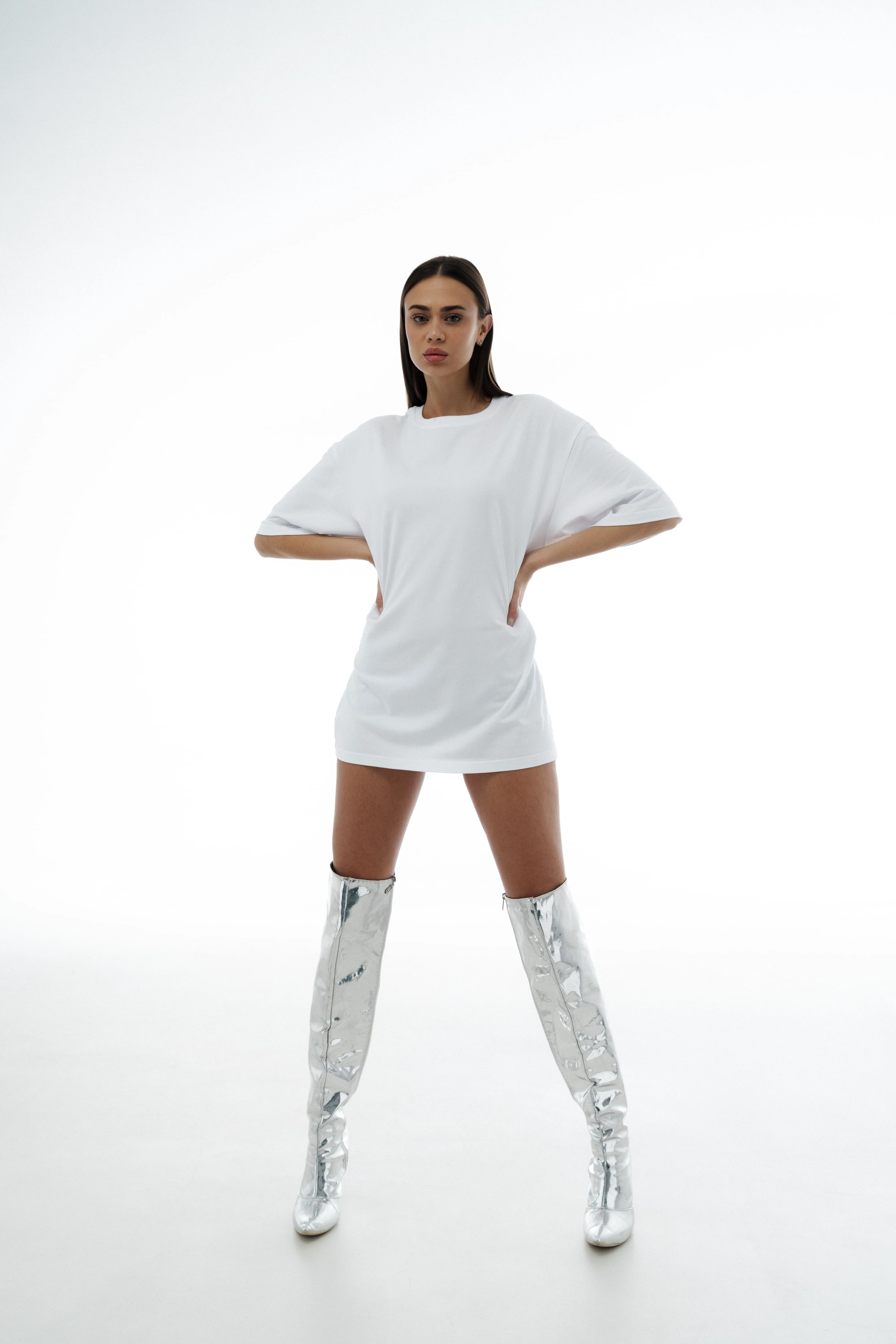Oversized Unisex Cotton T-Shirt with "Charlie Griffon" Print – White