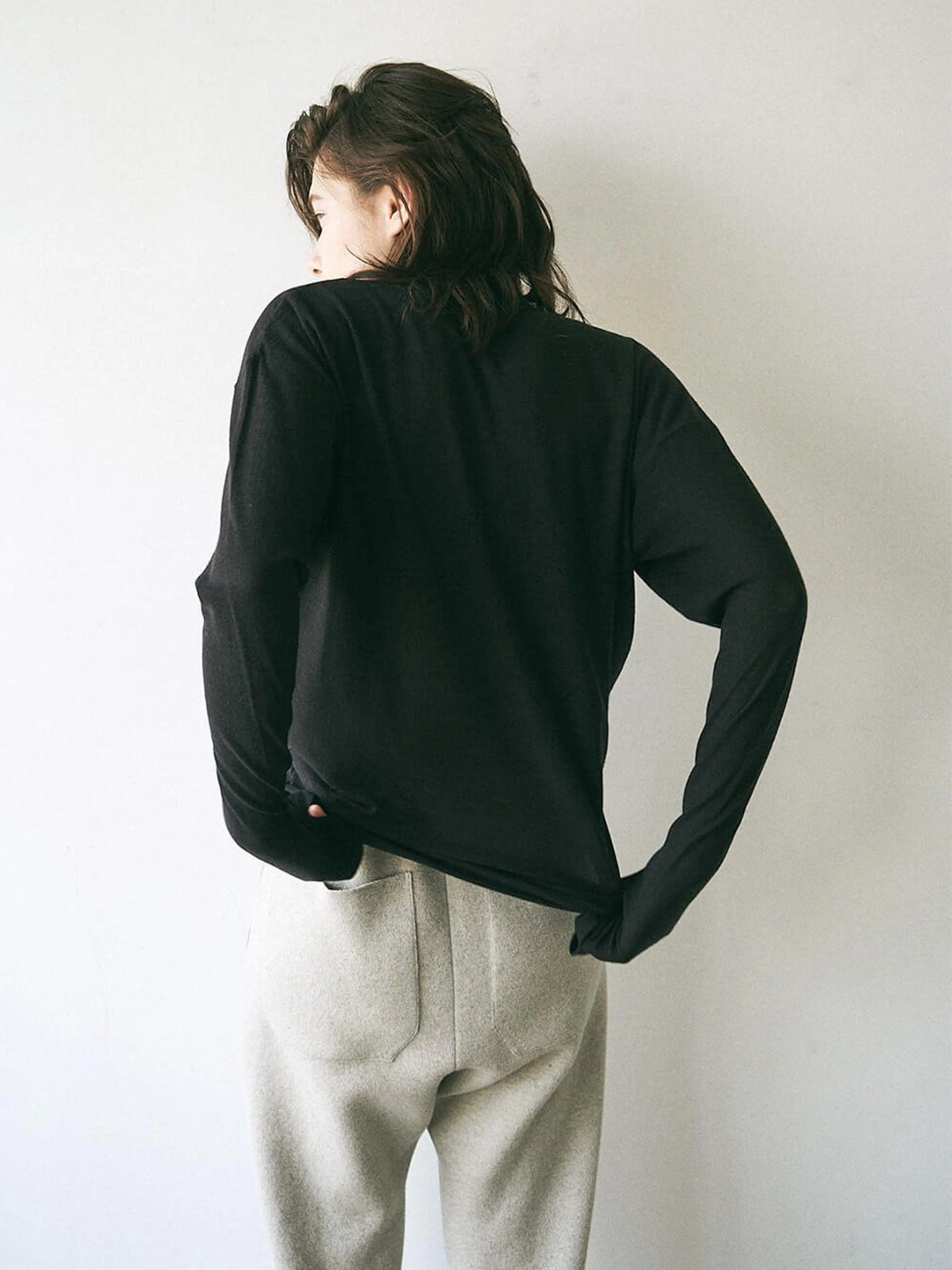 Superfine Merino Crepe Jersey Turtleneck Tee - Charcoal