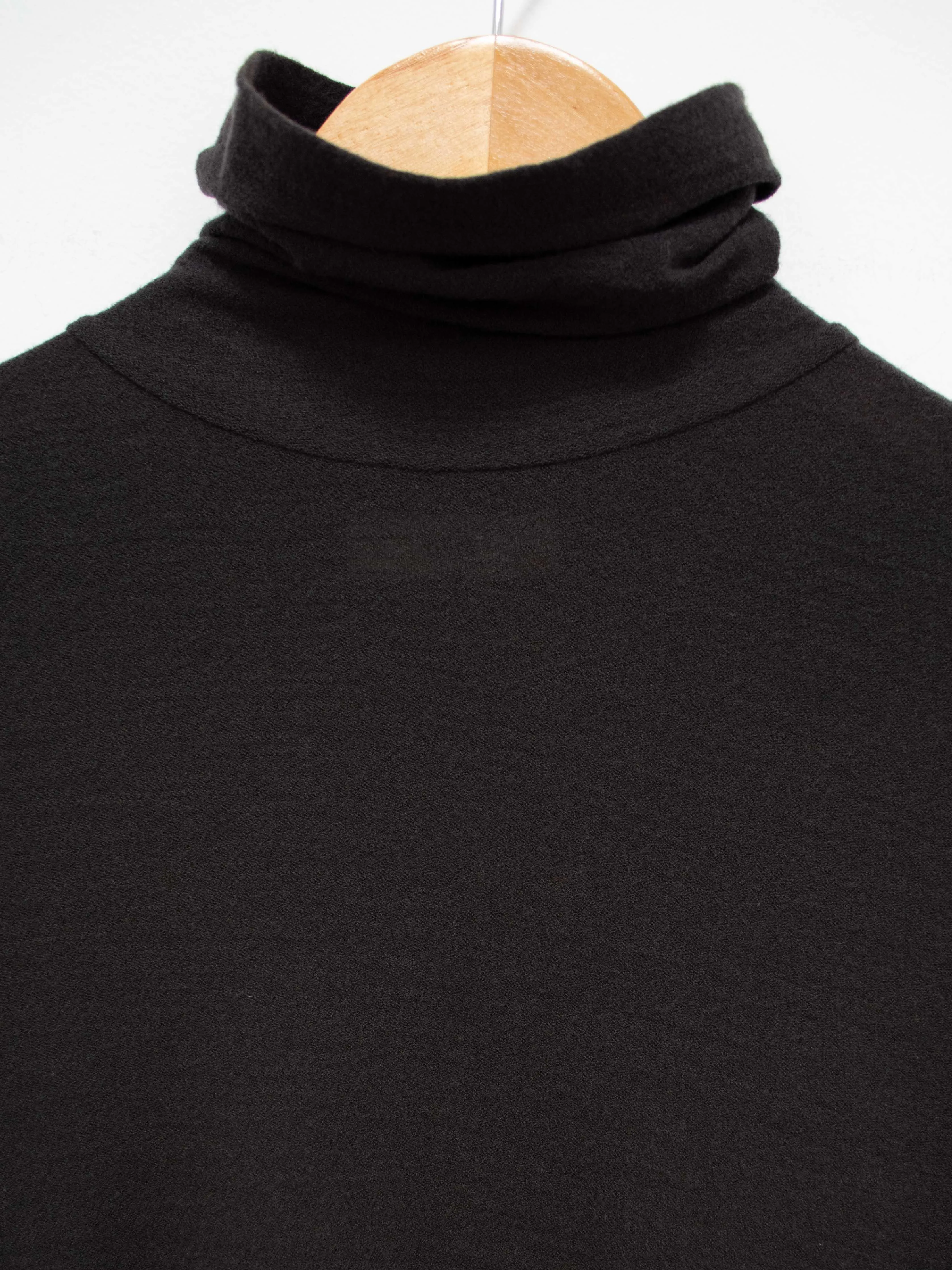 Superfine Merino Crepe Jersey Turtleneck Tee - Charcoal