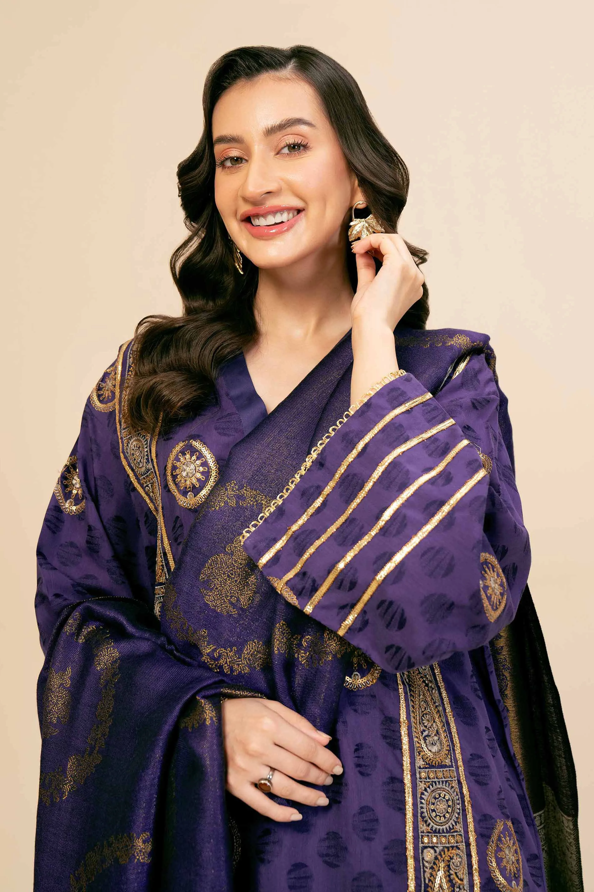 Unstitched Winter'24 - 3 Piece - Jacquard Embroidered Suit - 42404622