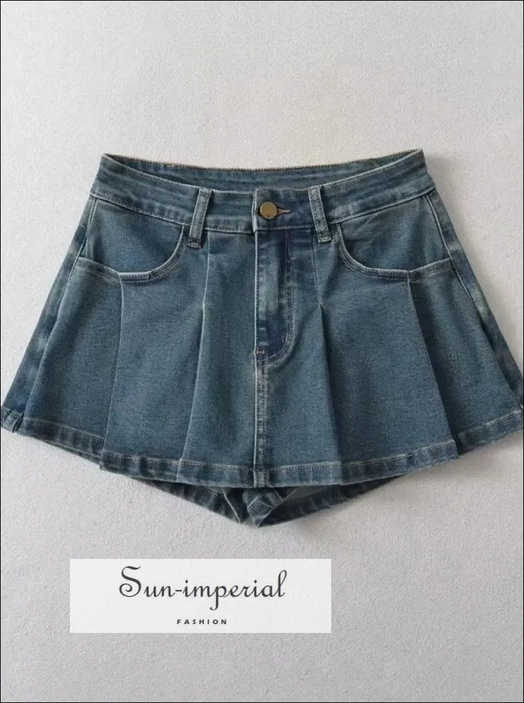 Women's Pleated Denim Mini Skirt With Back Shorts Detail