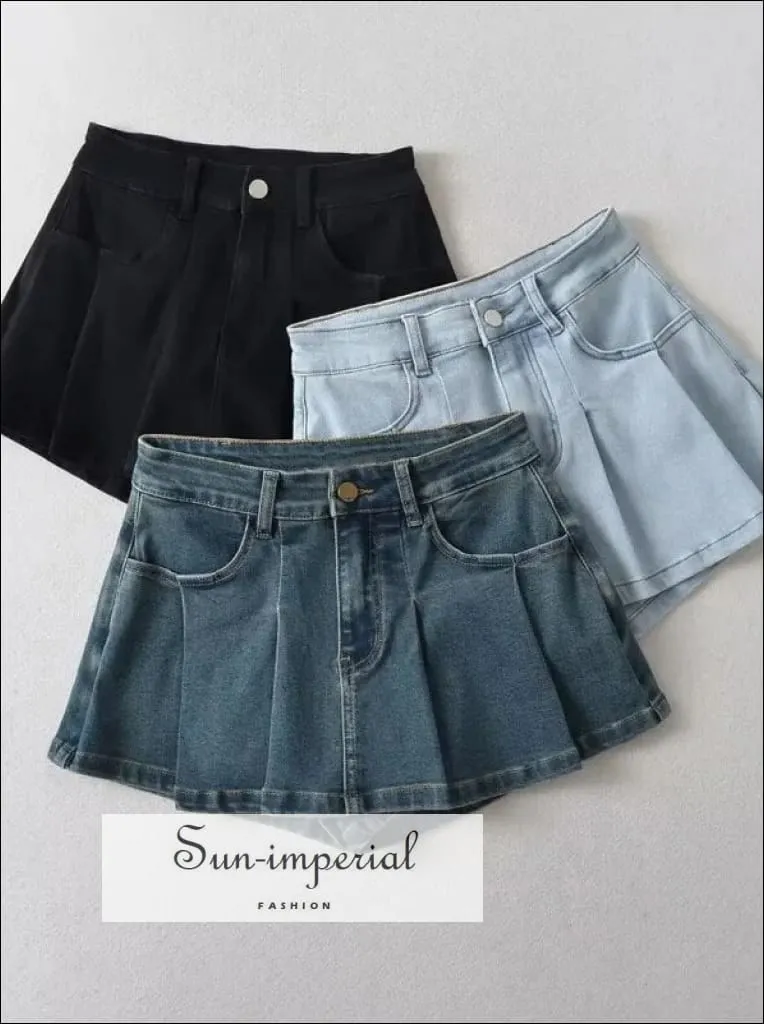 Women's Pleated Denim Mini Skirt With Back Shorts Detail