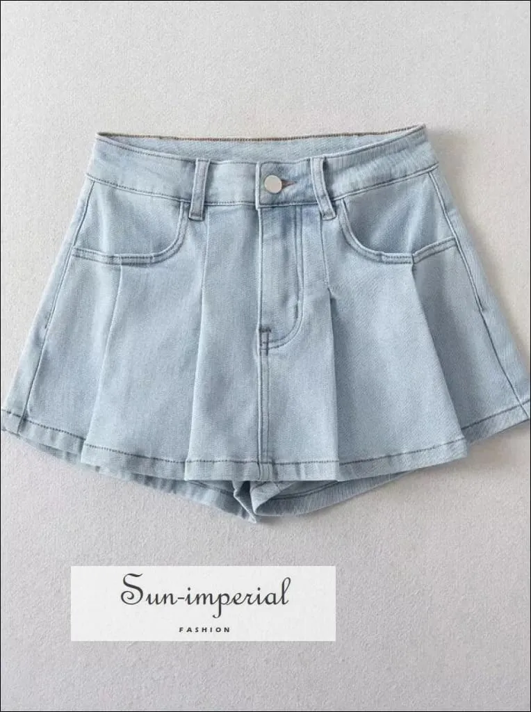 Women's Pleated Denim Mini Skirt With Back Shorts Detail